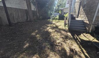 2 Maple Ave, Albany, NY 12208