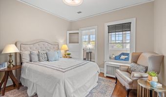 3825 INGOMAR St NW, Washington, DC 20015
