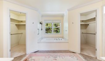 1 Berrydale Ln, Bella Vista, AR 72715