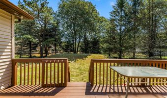 28 Penn Forest Trl, Albrightsville, PA 18210
