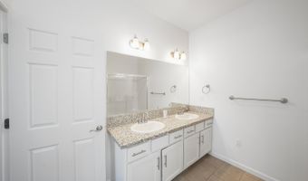 13736 Alyssum Way, Armona, CA 93202