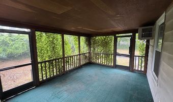 2-4 Elmwood St, Amesbury, MA 01913