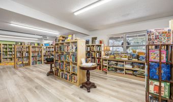 98 Elm St 2, Cheshire, CT 06410