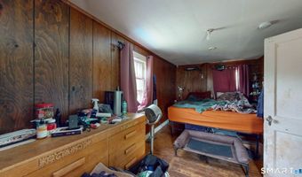 92 Water St, Chester, CT 06412