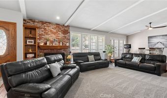 19900 Hiawatha, Los Angeles, CA 91311