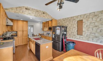 42 Crest Dr, Basking Ridge, NJ 07920
