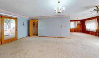 820 S 1st St, Albion, NE 68620