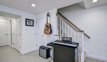 6007 WELBORN Dr, Bethesda, MD 20816