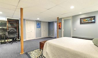63 Pendar Rd, North Kingstown, RI 02852