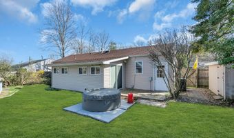 17 Anchorage Blvd, Bayville, NJ 08721