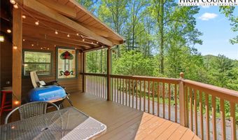 423 Dancing Leaf Ln, Bakersville, NC 28705