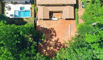 2621 Springway Dr, Charlotte, NC 28205