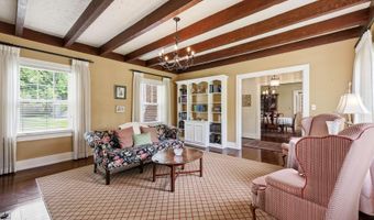 916 Audubon Pkwy, Audubon Park, KY 40213