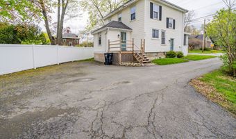 744 Hammond St, Bangor, ME 04401