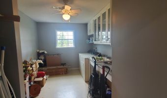 762 Old McLeod Brg, Adrian, GA 31002