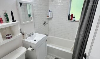 10305 MONTROSE Ave M-101, Bethesda, MD 20814