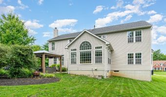 5660 Miss Royal Pass Dr, Miami, OH 45140