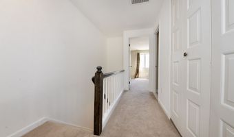 21 Harbour Vlg C, Branford, CT 06405