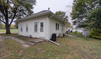 902 W 10th St, Atlantic, IA 50022