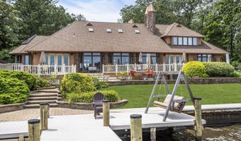 99 Holly Ln, Bayville, NJ 08721