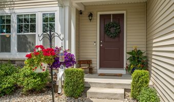 9231 Trafalgar Dr SE, Alto, MI 49302