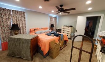 649 A St, Arapaho, OK 73620