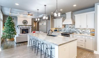 2702 Weston Dr, Ames, IA 50010