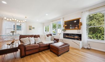 9813 MONTAUK Ave, Bethesda, MD 20817