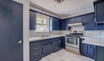 126 Windsor Ave, Chickasha, OK 73018