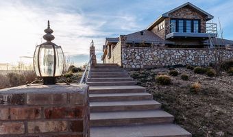 916 Fountain Dr, Carlsbad, NM 88220