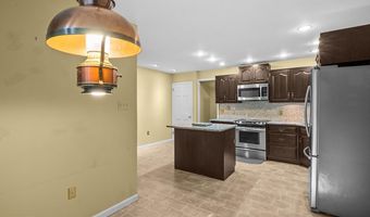 310 4TH St, Reading, PA 19607