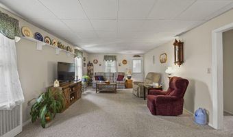 15 Summit Ave, Adams, MA 01220