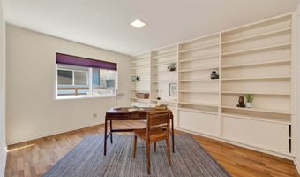 224 Forest Ln, Bellingham, WA 98225