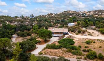 21245 OLD OAK Rd, Alpine, CA 91901