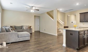 1056 FLYWAY VIEW Ln, Alabaster, AL 35007