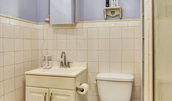 141 Eastwick Ct, Aberdeen, NJ 07747