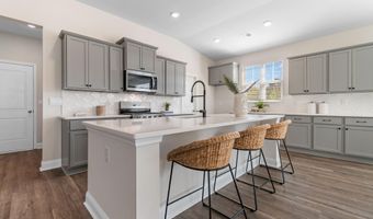 1510 Two Notch Cir, Ash, NC 28420