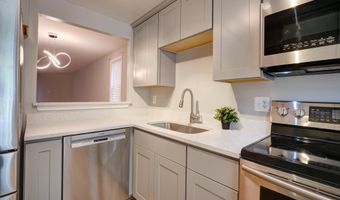 5919 SAINT GILES Way, Alexandria, VA 22315