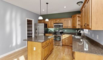 707 NE 46th Ct, Ankeny, IA 50021