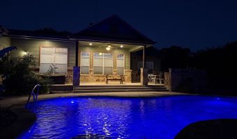 1858 Burr Oak, Adkins, TX 78101