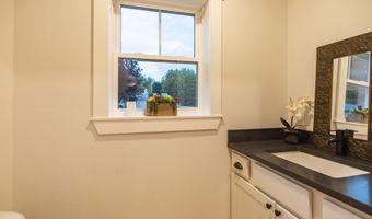 319 Harmons Corner Rd, Auburn, ME 04210