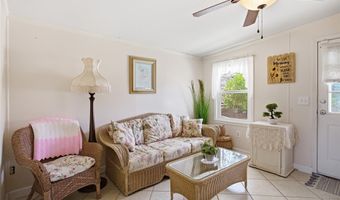 108 Hodge St, Abbeville, SC 29620