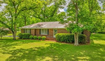 3104 Leggett Dr, Albany, GA 31721