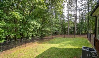 65 Overlook Dr, Hull, GA 30646