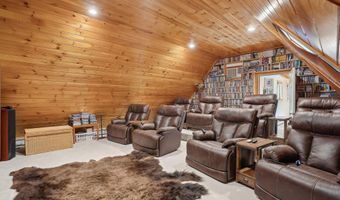 54 Stone Tree Rd, Arrowsic, ME 04530