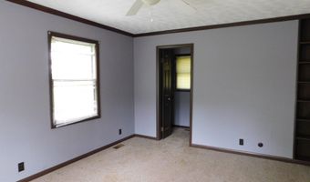 823 Hidden Acres Dr, Bedford, IN 47421
