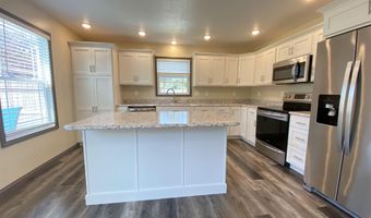 1902 14th St, Bedford, IN 47421