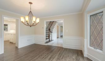 245 Borden Rd, Middletown, NJ 07748