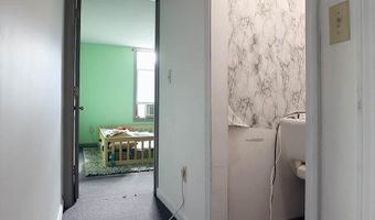 41 Dunn St, Auburn, ME 04210