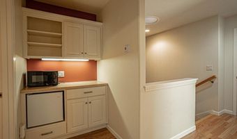 472 Lindsay Ln, Ashland, OR 97520